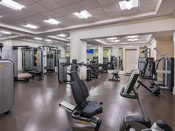 502 Park Avenue image 6 of 8