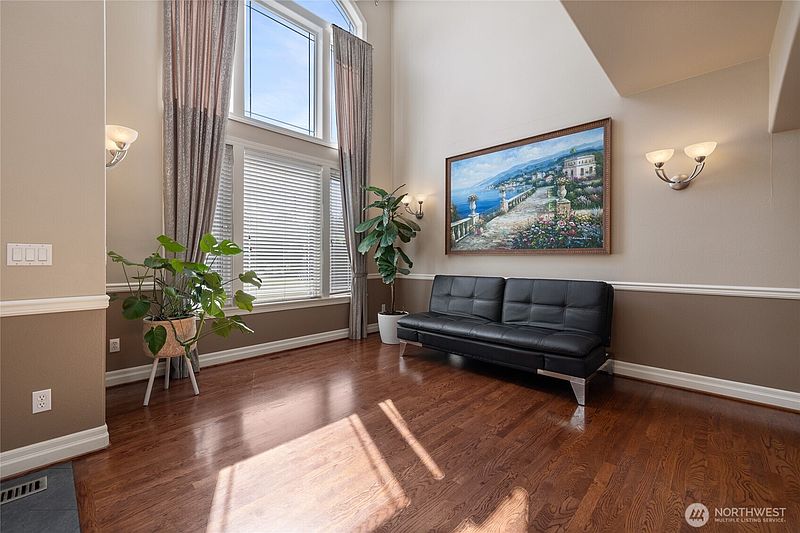 5th image of 24714 64th Avenue E