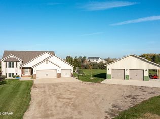 1672 Drews Dr, Grand Forks, ND 58201