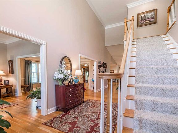 2nd image of 237 Park Lakes Dr