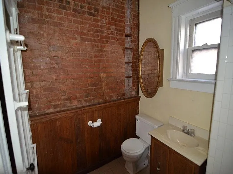 92 Stewart St #2 — Photo 7