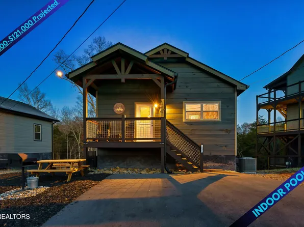 2035 Eagle Feather Dr, Sevierville, TN 37876