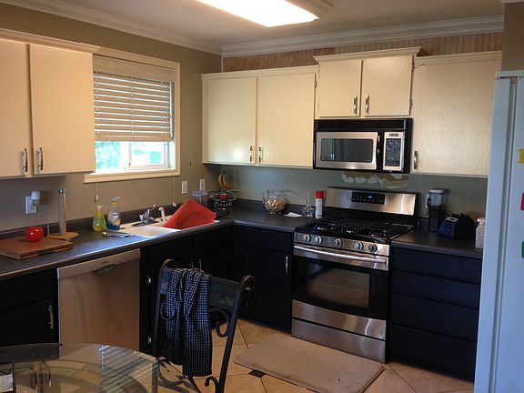 main floor kitchen