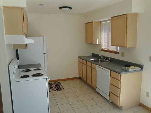 5th image of 20035 Village Green Ct #12
