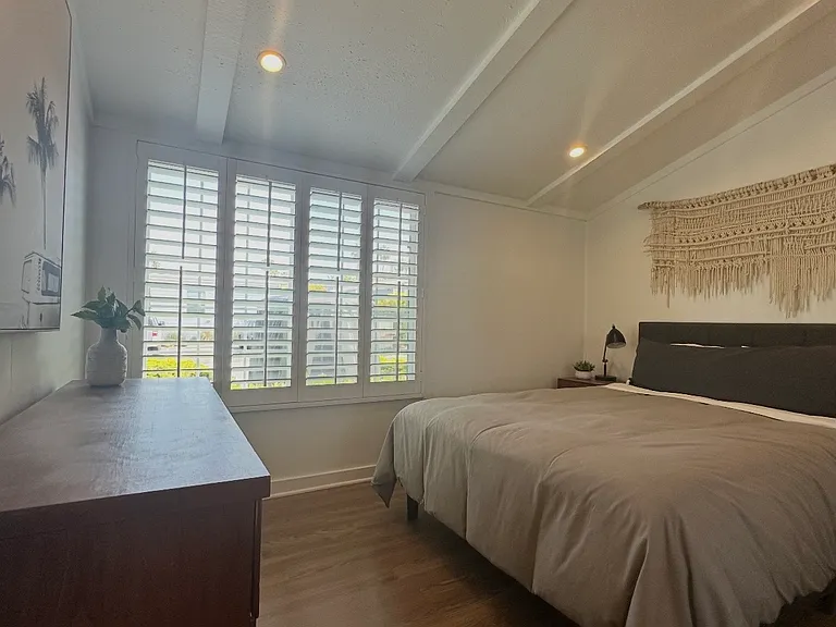 29500 Heathercliff Rd #6 — Photo 15