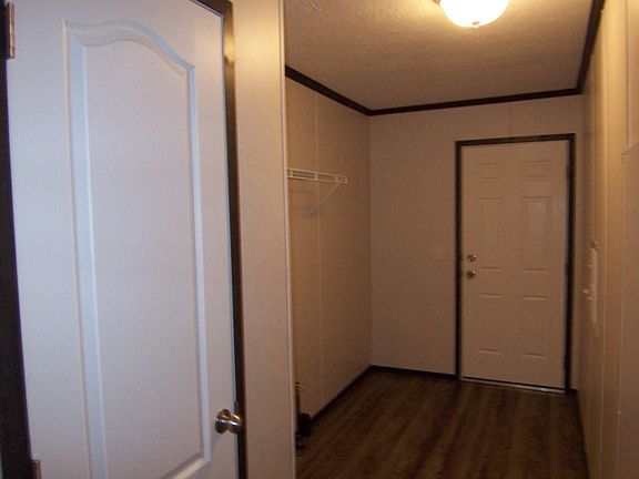 5th image of 9016 Brickersville Dr