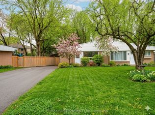 122 Longford Dr #BASEMENT, Newmarket, ON L3Y2Y5