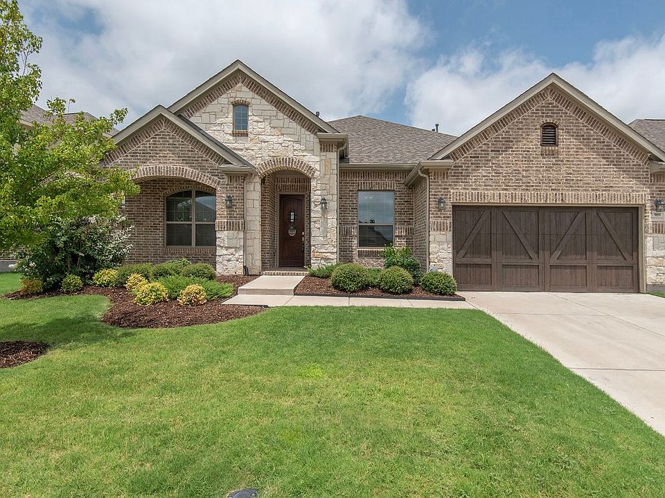 1st image of 909 Winter Creek Dr