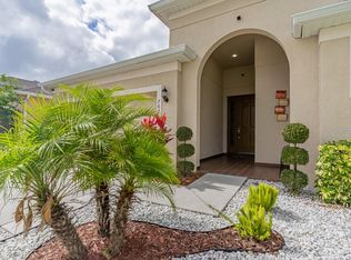 762 Star Magnolia Dr, Kissimmee, FL 34744