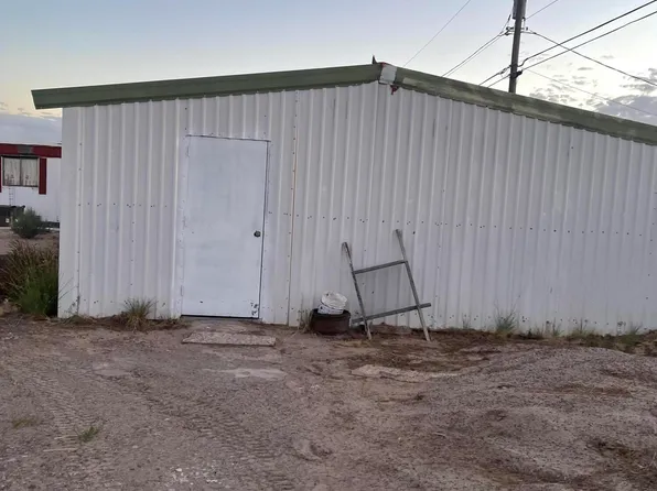 853 Mesa Silver Dr, Fabens, TX 79838