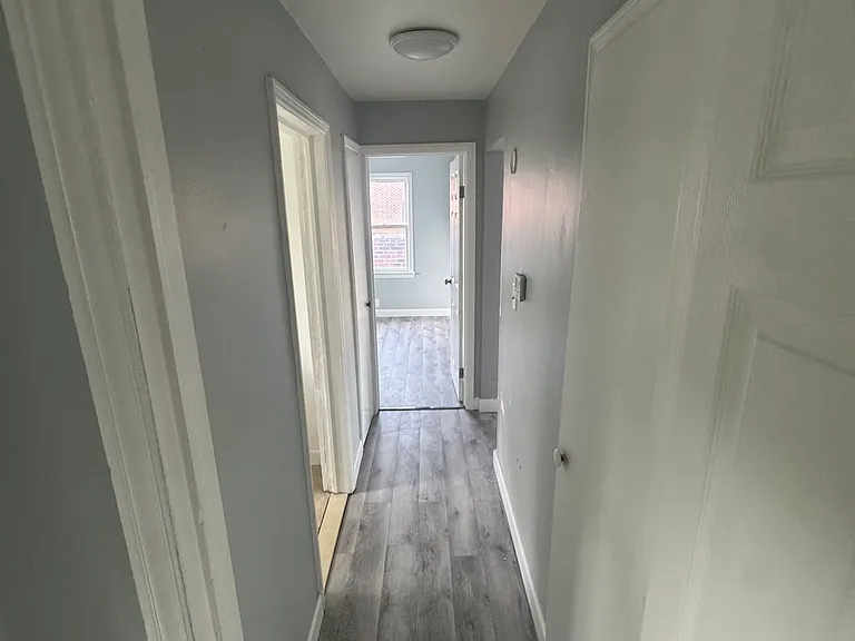 6305 N Wayne Rd — Photo 6