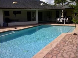 7101 Pilaa Pl, Honolulu, HI 96825