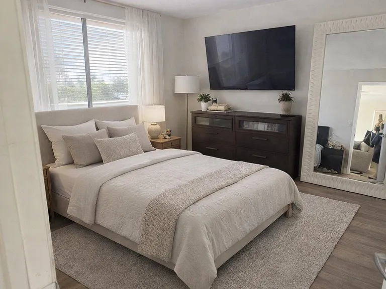 1720 NW North River Dr #408 — Photo 18
