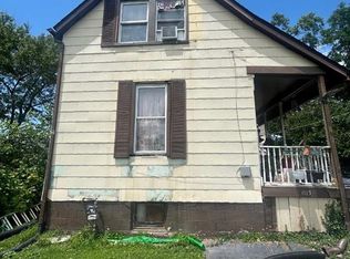 3015 Endicott Ave, Saint Louis, MO 63114