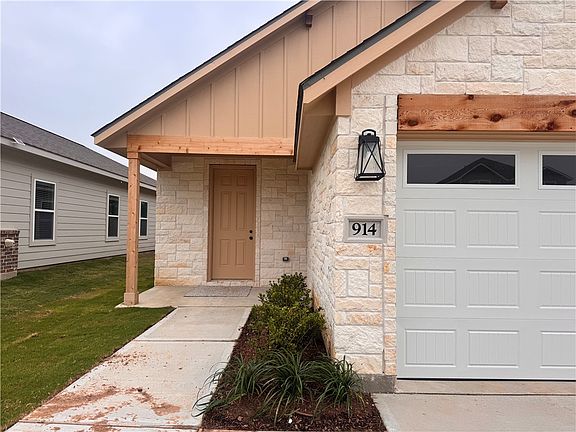 2nd image of 914 Fork Ct