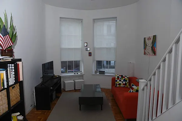 Rented by Level Group | media 1