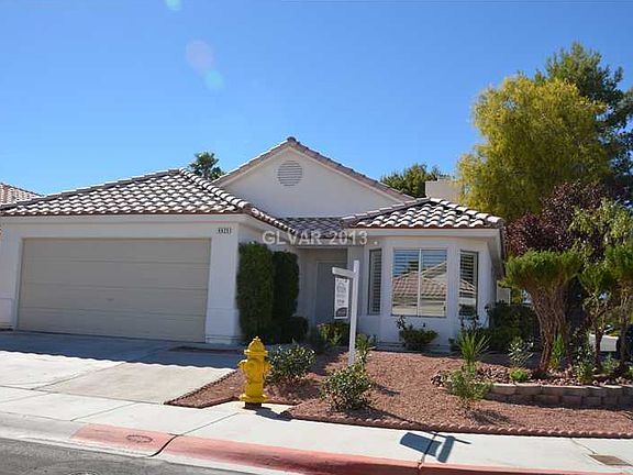 2nd image of 4425 Loma Ct