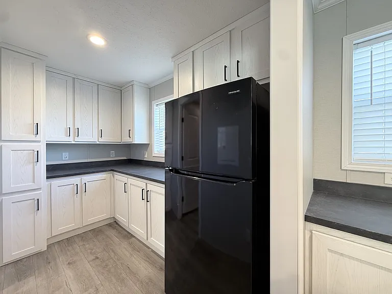 29800 Guilford Cir #240 — Photo 8