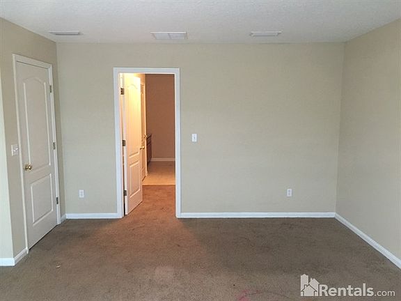5th image of 2286 Eisner Dr