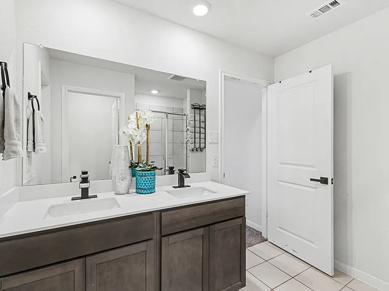 706 Spur Rdg — Photo 23