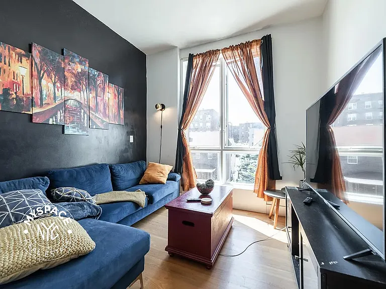 19 E 31st St #4B — Photo 5