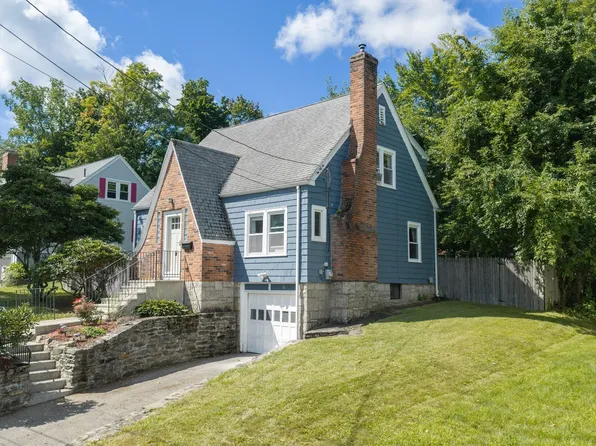 4 Maxdale Rd, Worcester, MA 01602