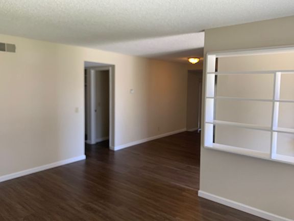 4th image of 5809 Comanche Dr