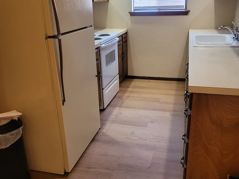 412 N Oakwood Rd #212 — Photo 9