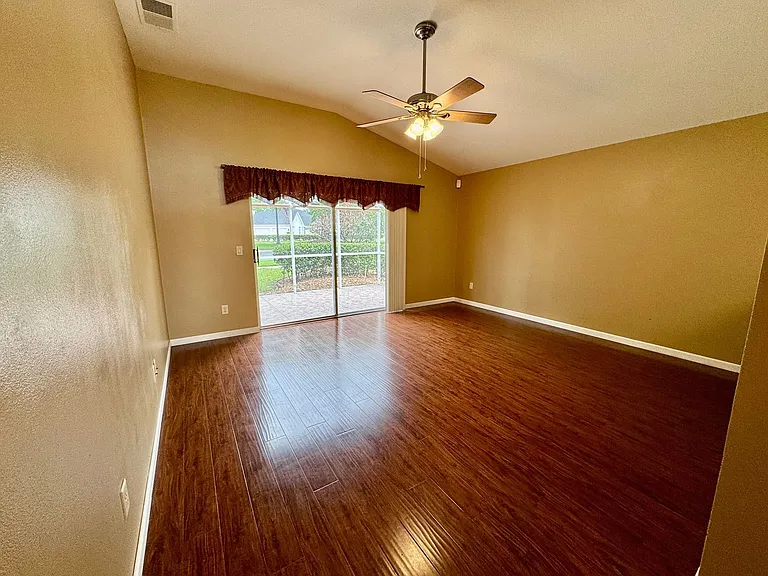 1866 Stafford Springs Blvd — Photo 6