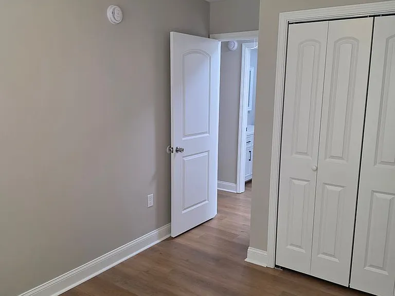 302 Thomas St — Photo 15
