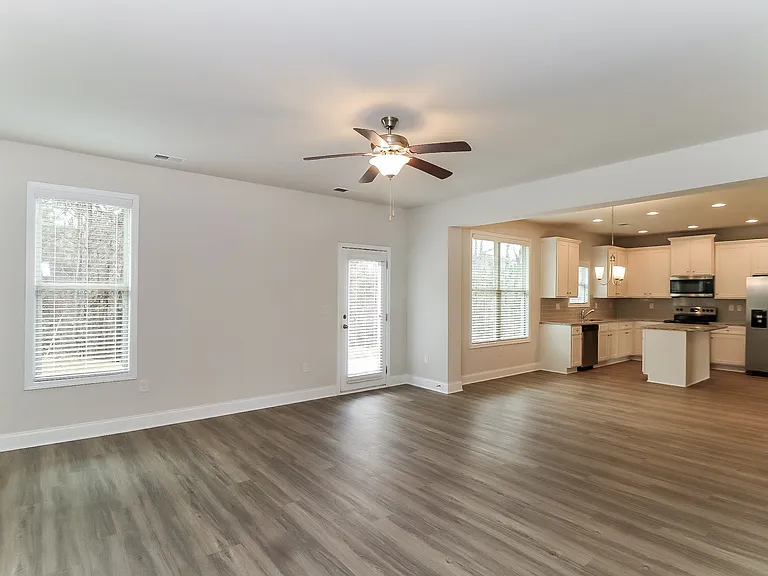 Quinn Residences at Vista Lakes — Photo 27
