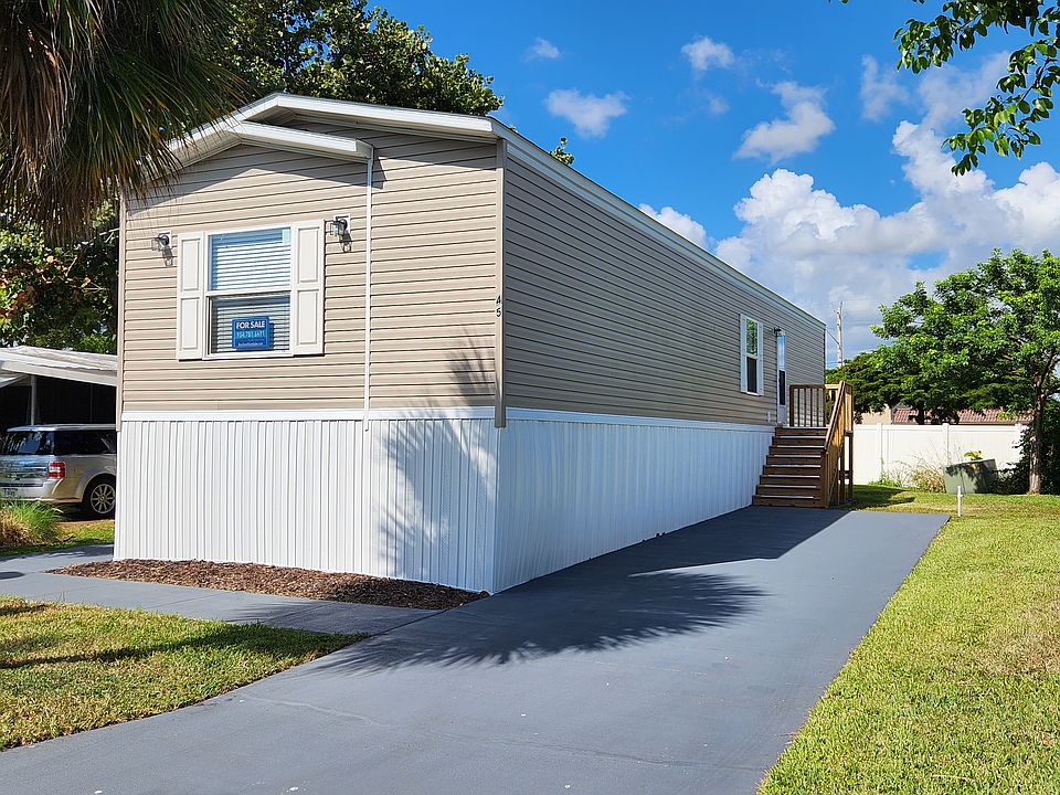 1st image of 45 Havenwood Dr