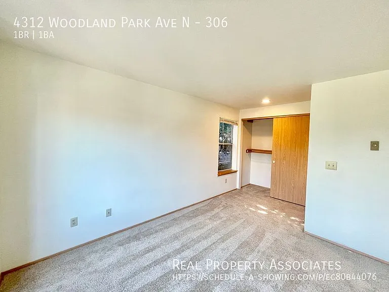 4312 Woodland Park Ave N #306 — Photo 13