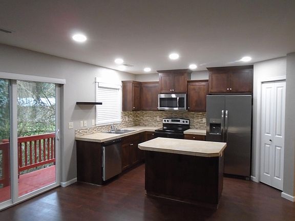3rd image of 5100 NE 2nd Ave