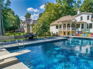 3995 Waterford Dr, Suwanee, GA 30024