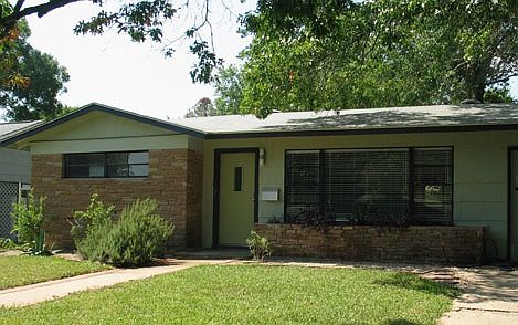 1st image of 1309 Berkshire Dr
