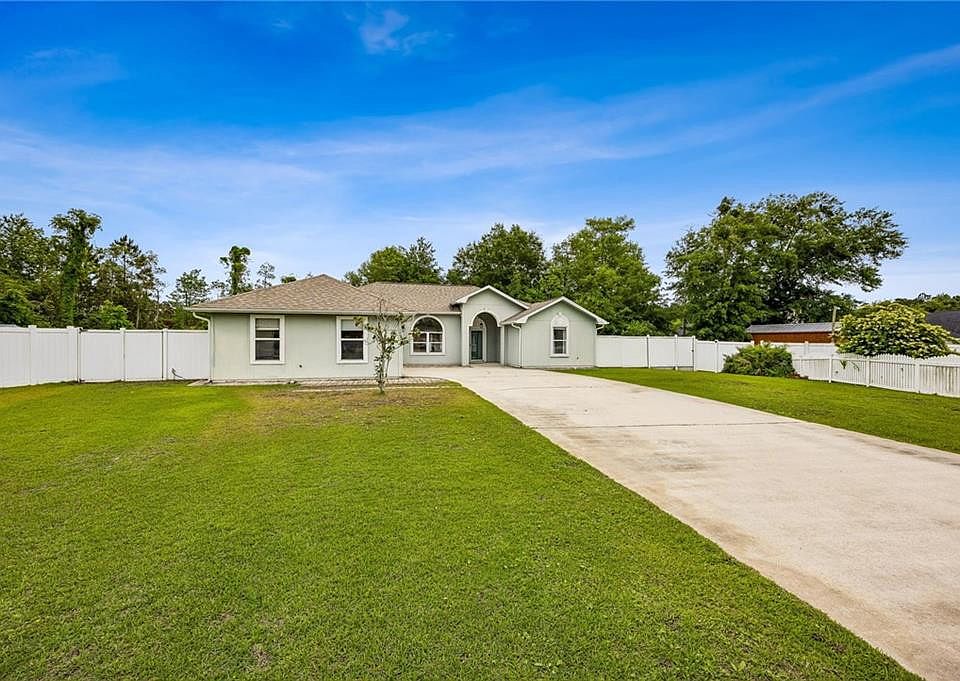 1st image of 106 Lake Manor Ct