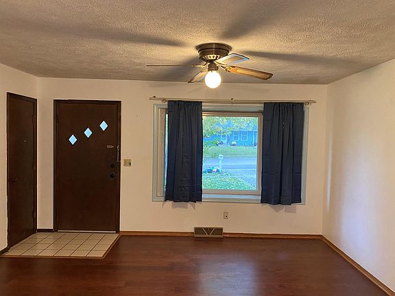 4th image of 611 Arnold Ave