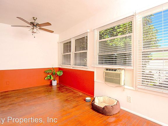 2nd image of 4014 Perlita Ave