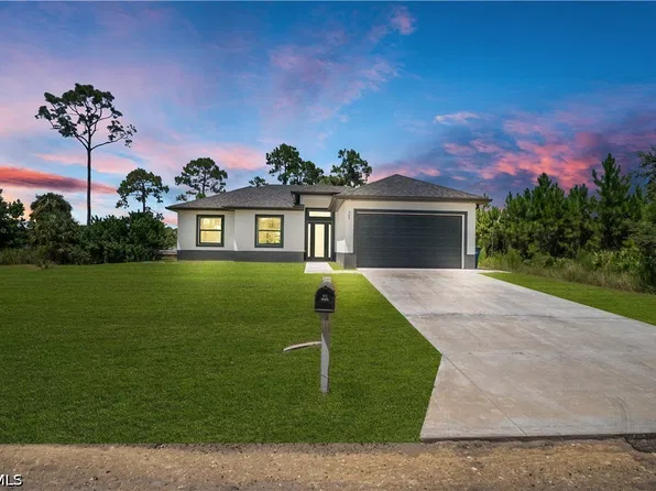505 E 9th St, Lehigh Acres, FL 33972