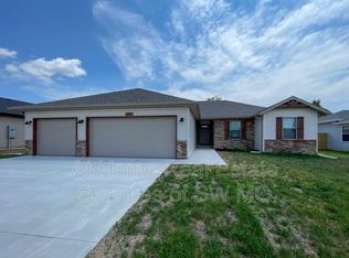 114 E Rosalie St, Strafford, MO 65757