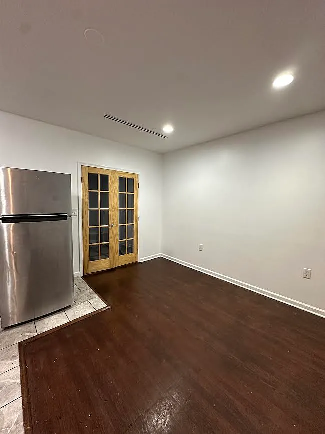 3 bed, 2.5 bath, 1864 sqft, $2,700 — Photo 3