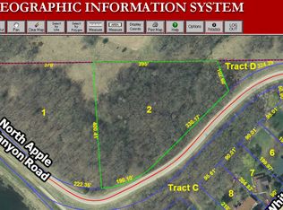 5A2 N Acl Rd, Apple River, IL 61001