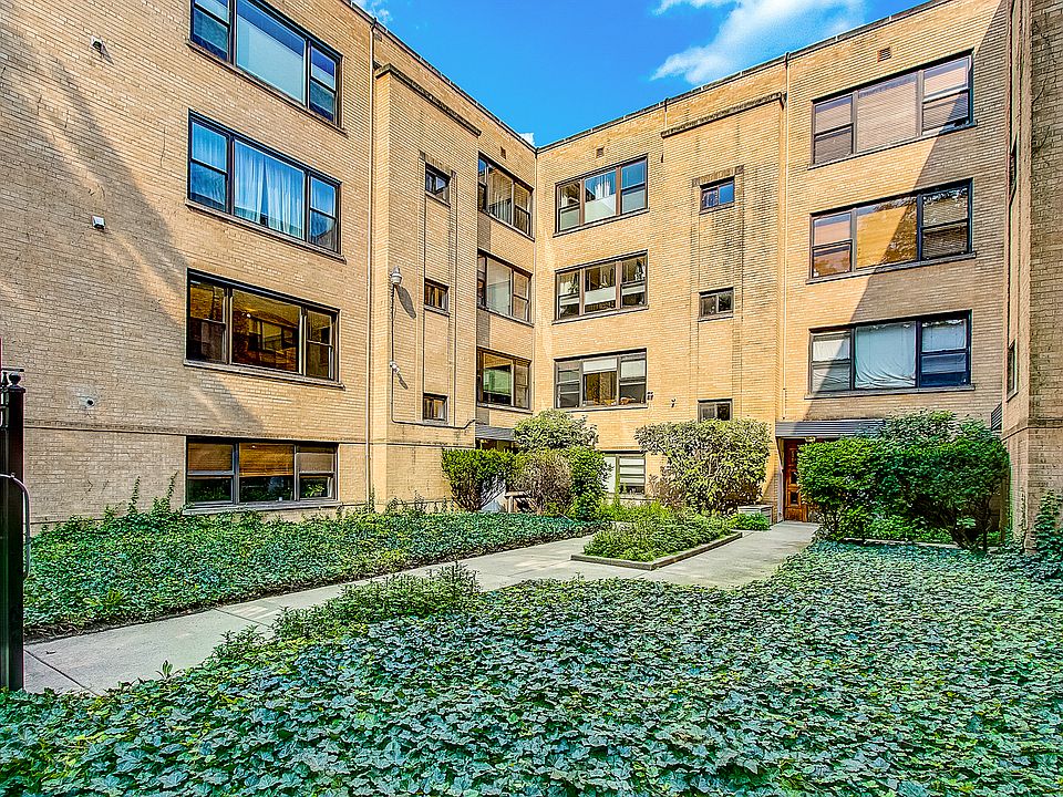 1st image of 7413 N Seeley Ave APT 1F