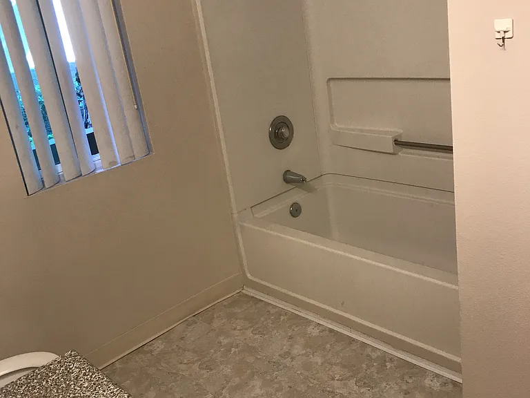 7525 Charmant Dr #111 — Photo 38