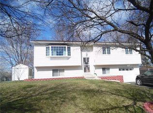 120 Rolling Meadows Rd, Middletown, NY 10940