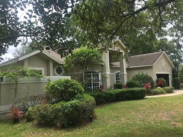 2435 Sweetwater Cc Place Dr