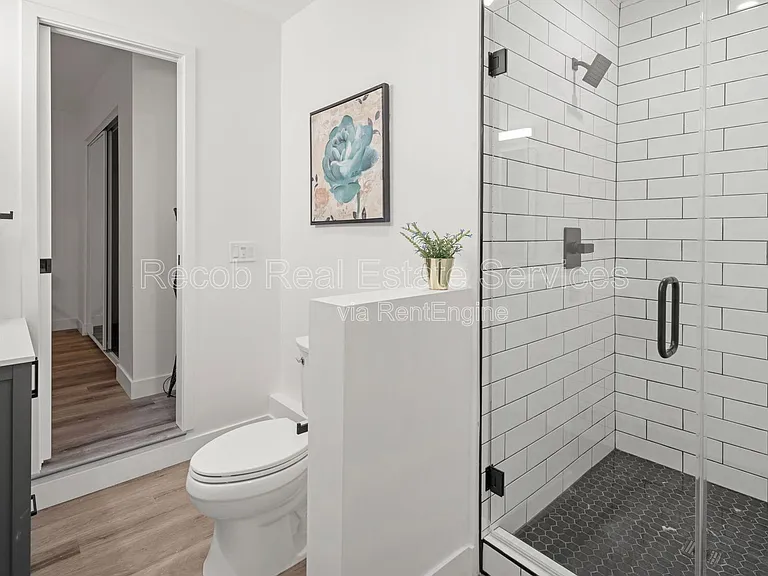 4988 Genesee Ave #4984 — Photo 8