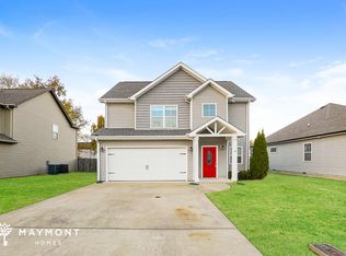 521 Sourwood Dr, Clarksville, TN 37042