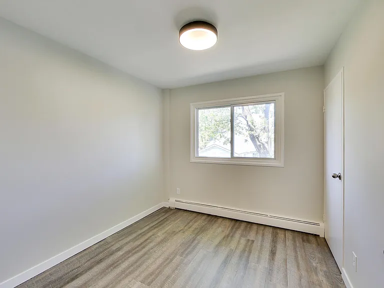 233 Durand St #302 — Photo 16